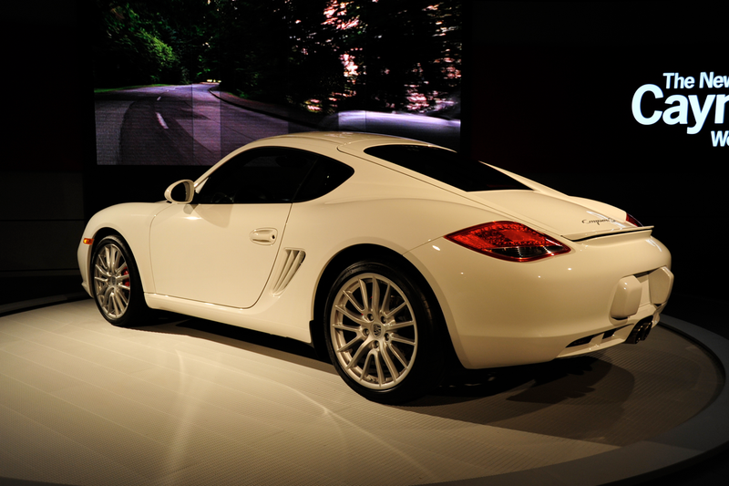 Illustration for article titled 2009 Porsche Cayman Comes To LA, Brings Optional Limited Slip Differential